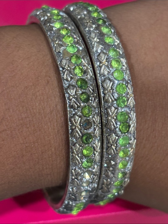 Jewelry - Green Crystal Silver-Tone Bangle Bracelet Set